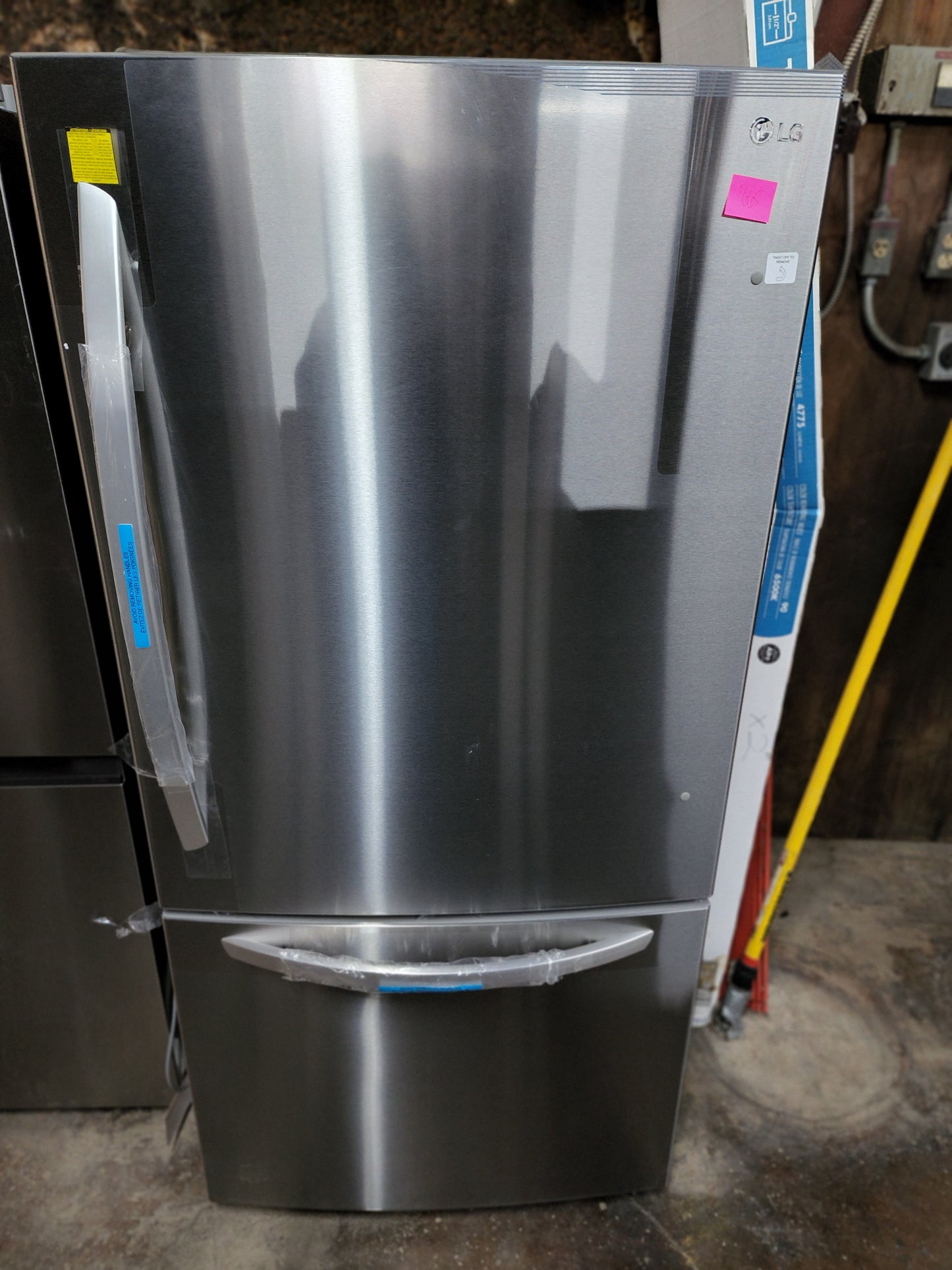 LG Refrigerator- LRFWS2906D
