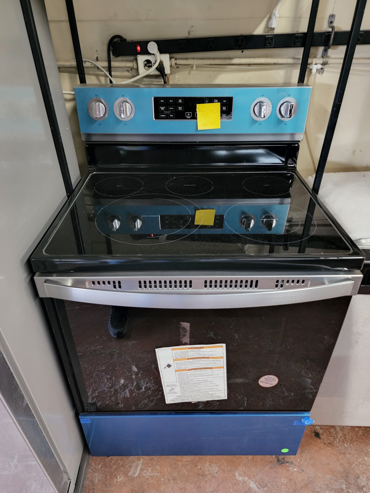 Electric Whirlpool Range- WFE505W0JS3