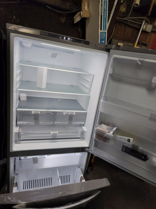 LG Refrigerator- LRFWS2906D