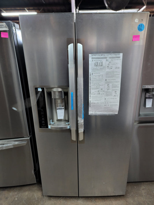 LG Refrigerator- LSXS26326S